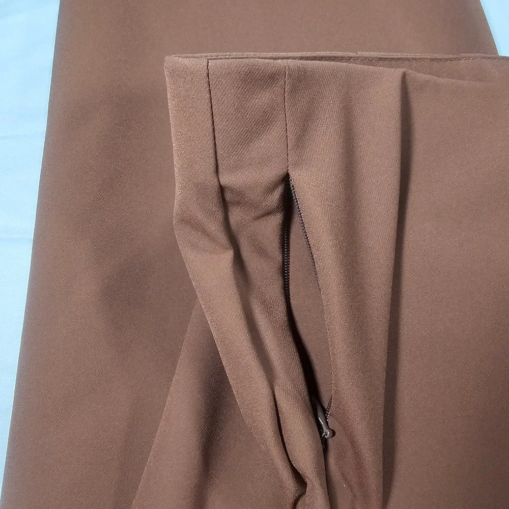 Investments Woman 18W Reg Brown Slim Leg Stretch Dress Pants Slacks NWT 1528